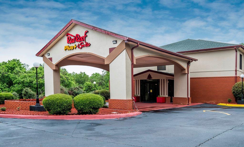 Red Roof Plus+ & Hotel Opelika